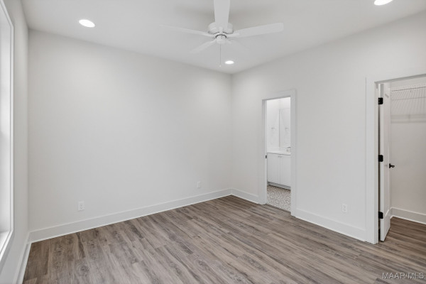 4537 Broadwick Street