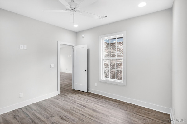 4537 Broadwick Street