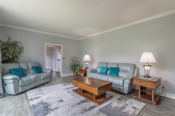 809 Wynwood Drive