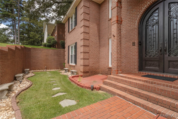 809 Wynwood Drive