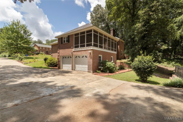 809 Wynwood Drive