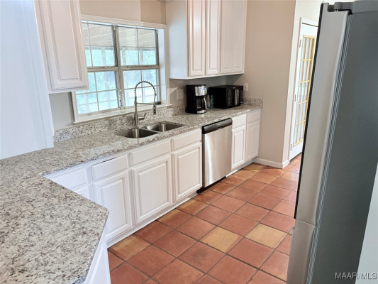 2011 GlenForest Drive