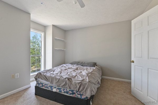 2011 GlenForest Drive