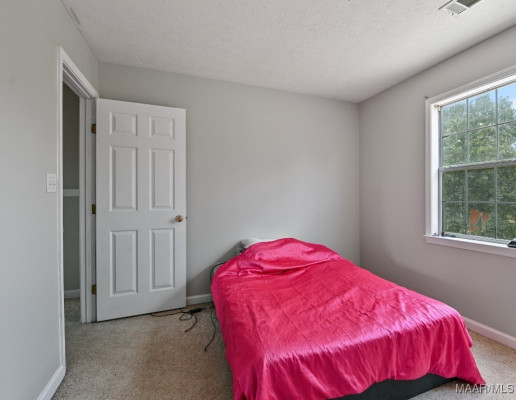 2011 GlenForest Drive