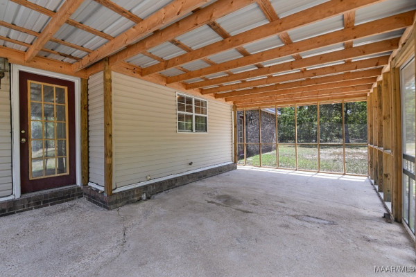 2011 GlenForest Drive