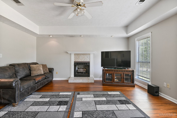2011 Glen Forest Drive