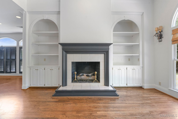 7863 Lakeridge Drive