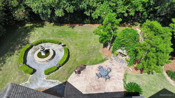 7863 Lakeridge Drive