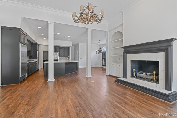 7863 Lakeridge Drive