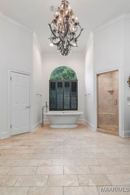 7863 Lakeridge Drive