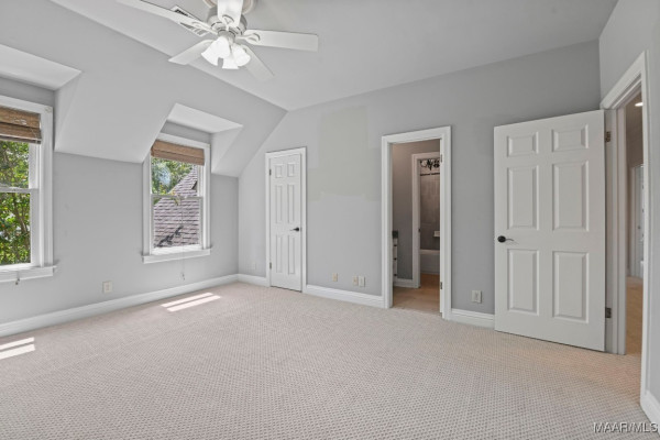 7863 Lakeridge Drive