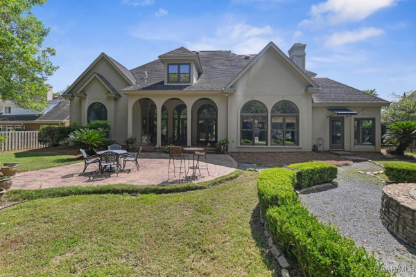 7863 Lakeridge Drive