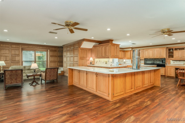 1519 OLD MCGEHEE Road