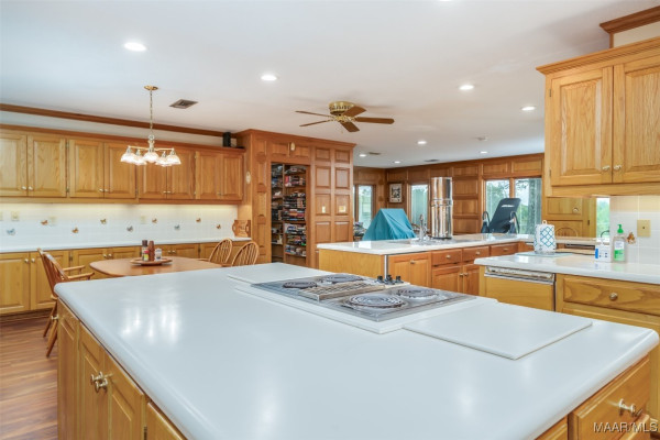 1519 OLD MCGEHEE Road