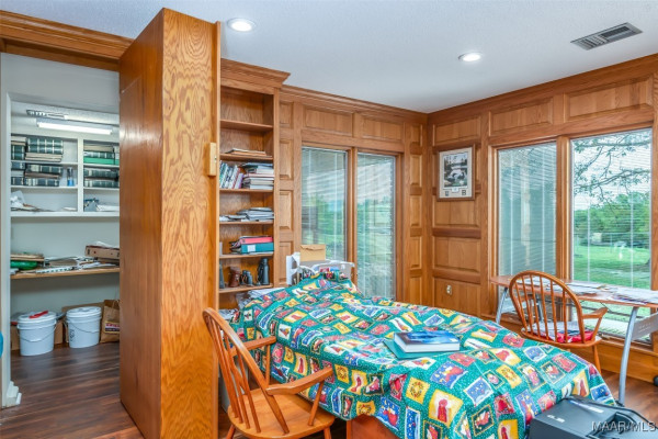 1519 OLD MCGEHEE Road