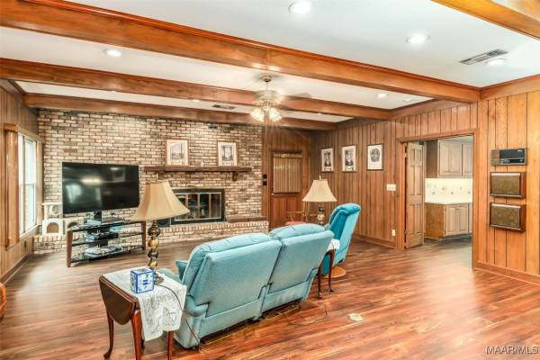 1519 OLD MCGEHEE Road