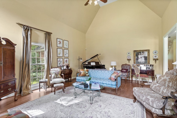 40 Watson Circle