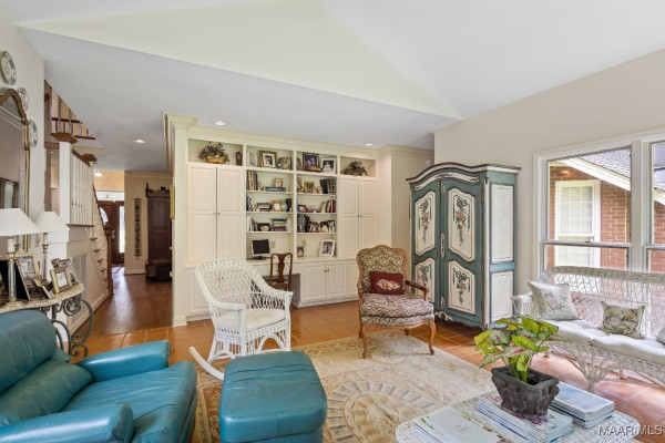 40 Watson Circle