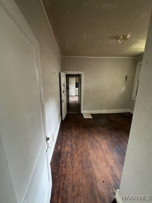 42 VONORA Avenue