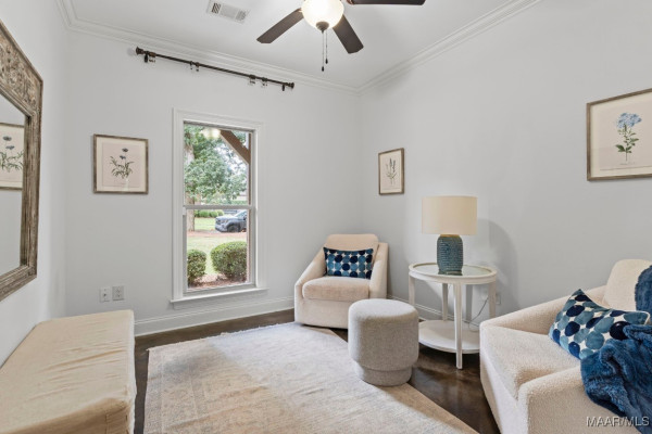 6313 Philadelphia Hill