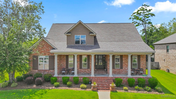 101 OAK RIDGE Court