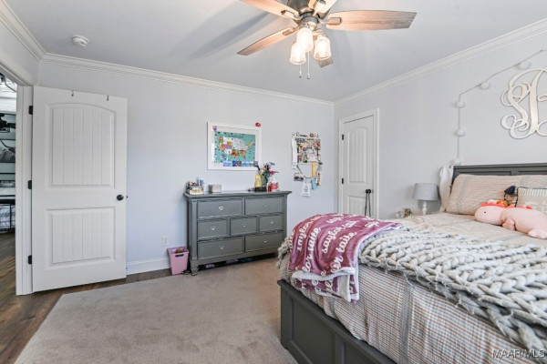 101 OAK RIDGE Court