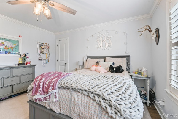 101 OAK RIDGE Court