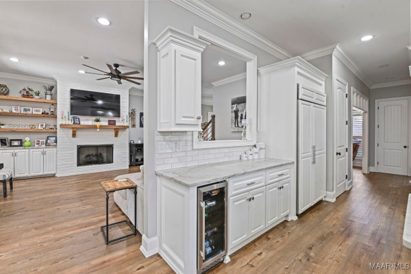 101 OAK RIDGE Court