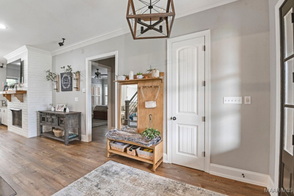 101 OAK RIDGE Court