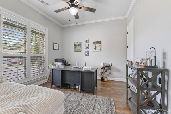 101 OAK RIDGE Court