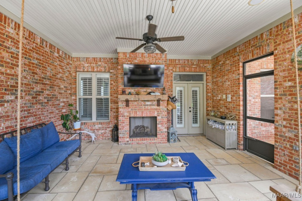 101 OAK RIDGE Court