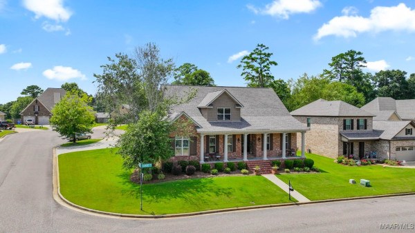 101 OAK RIDGE Court