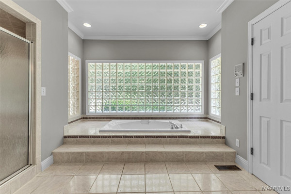801 Wynwood Drive