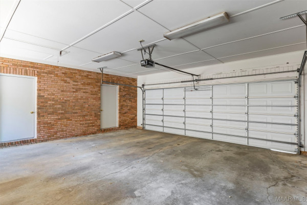 1411 Meriwether Road