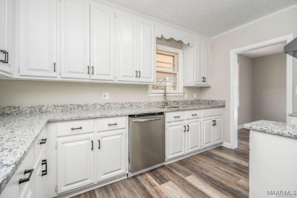 3750 Dalraida Parkway