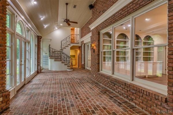 827 Timberlane Road