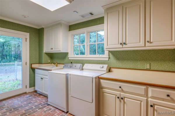 827 Timberlane Road