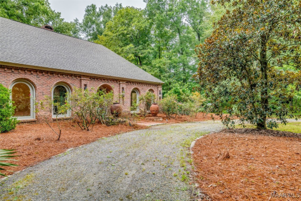827 Timberlane Road