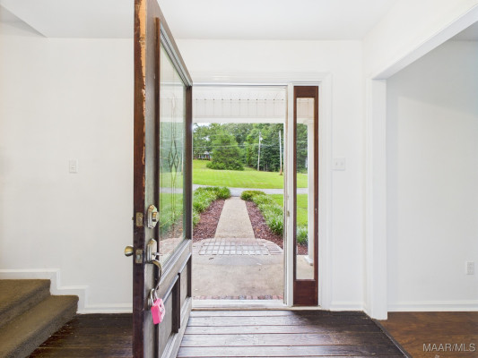 701 Ridgedale Lane