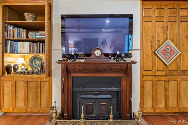 8921 Vaughn Road