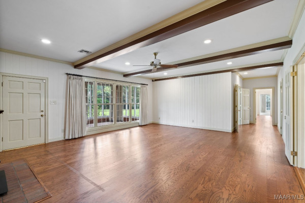 8921 Vaughn Road