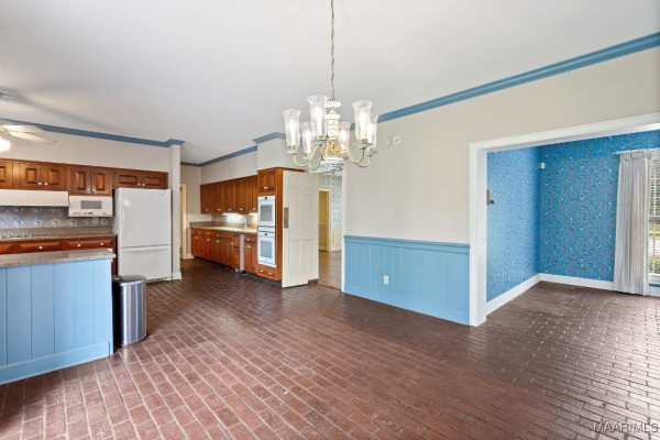 8921 Vaughn Road