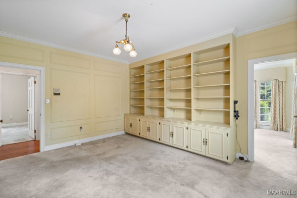 8921 Vaughn Road