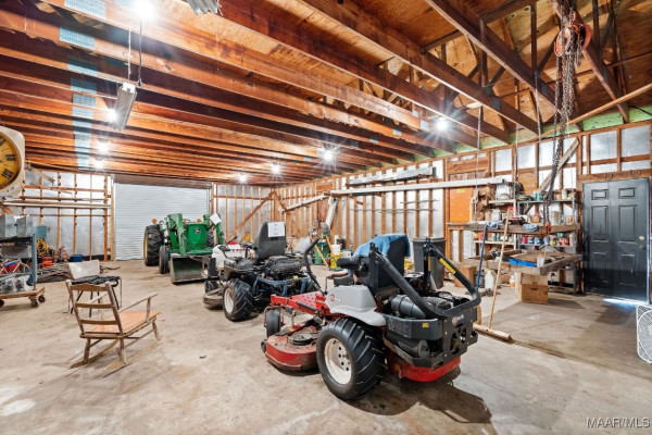 8921 Vaughn Road