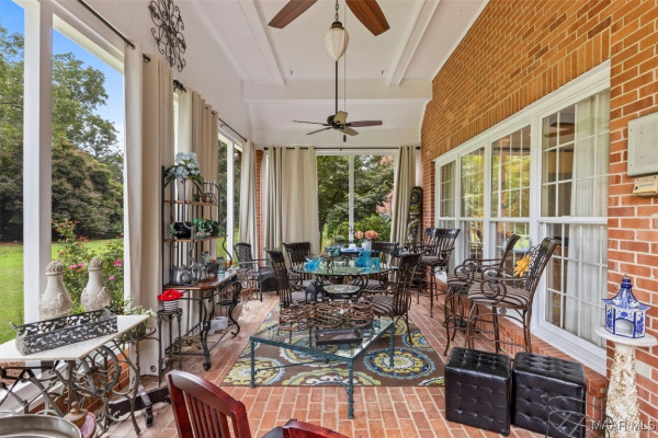 8921 Vaughn Road