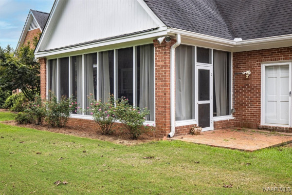 8921 Vaughn Road