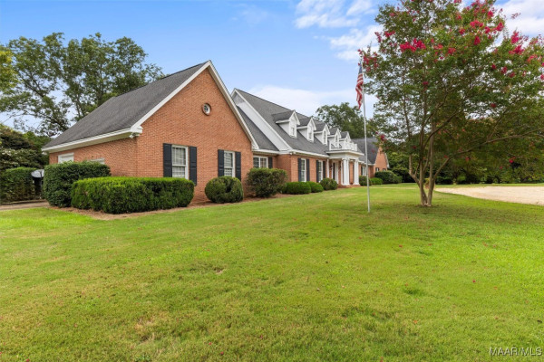 8921 Vaughn Road