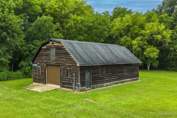 8921 Vaughn Road