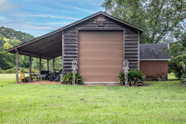 8921 Vaughn Road