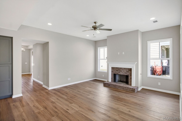 9600 Dakota Drive